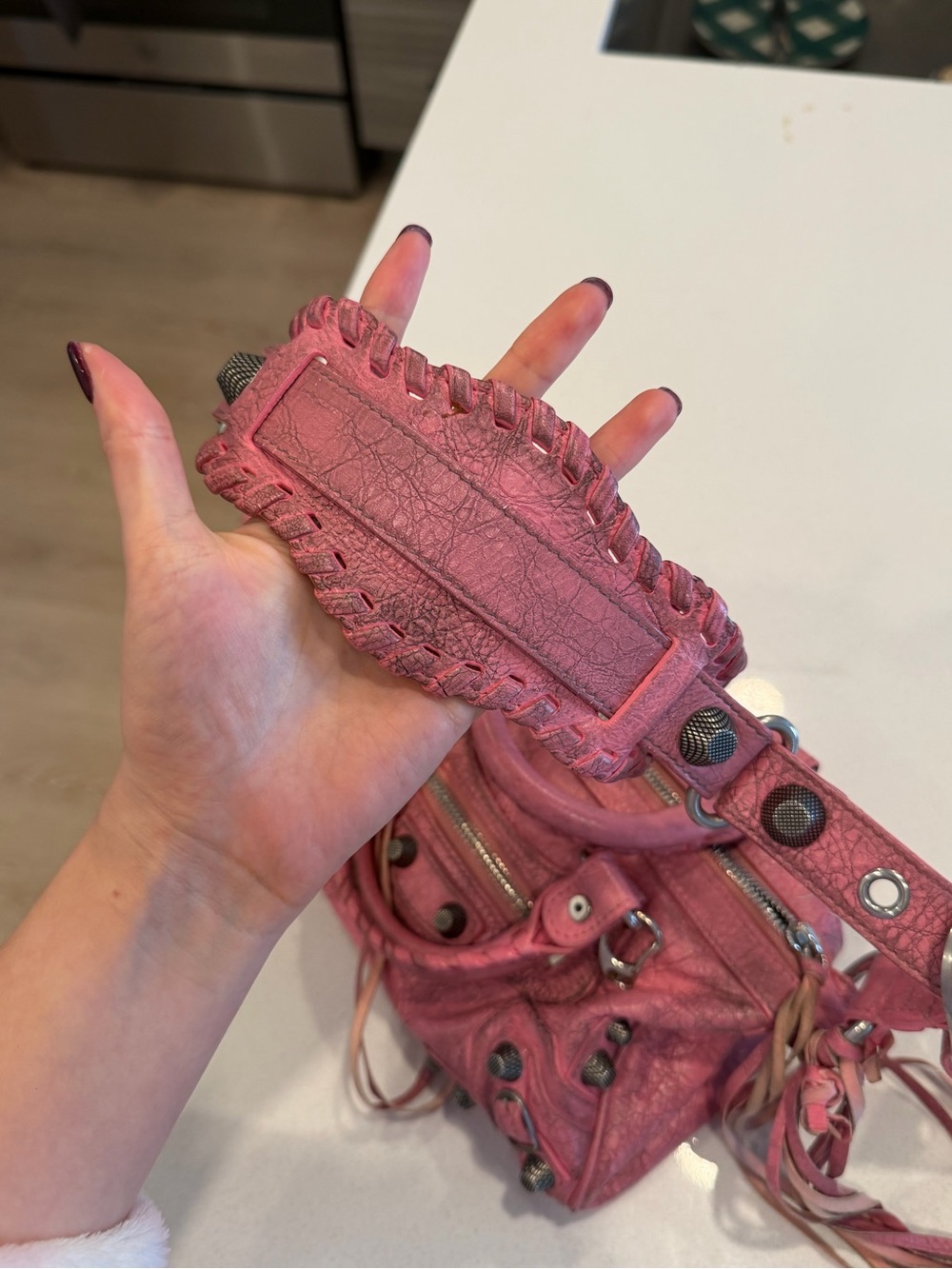 AUTHENTIC balenciaga le cagole in pink distressed leather - Picture 7 of 11